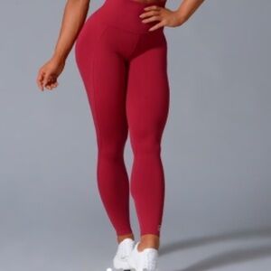BUTT LIFTING 🔥 Bombshell Sportswear Shaping Bold Red Leggings
